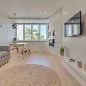 https://downtown-trendy-apartment-by-behome.hotels-lisbon-portugal.com